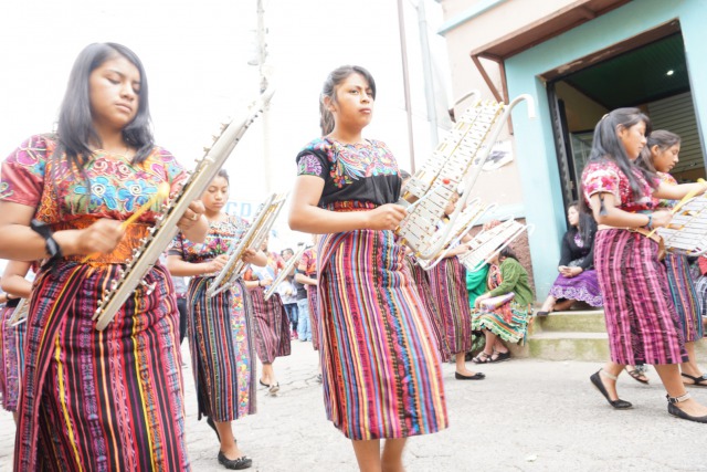 グアテマラの民族衣装 ウィピル と奥が深いマヤ文明の歴史 カニクラの日