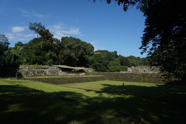 キリグア観光① 世界遺産のマヤ遺跡 キリグア遺跡