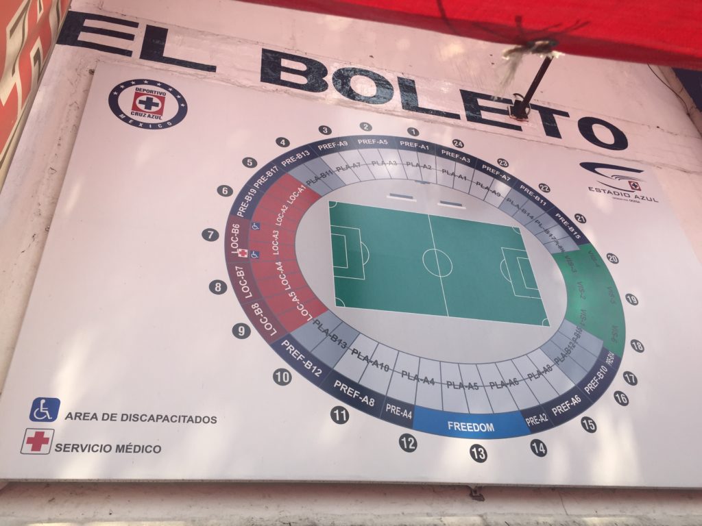 メキシコシティでサッカー観戦 行き方 チケット買い方 パチューカ本田選手を応援してきた感想 カニクラの日